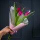 Букет из 3 ярко розовых тюльпанов