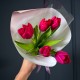 Букет из 5 ярко розовых тюльпанов
